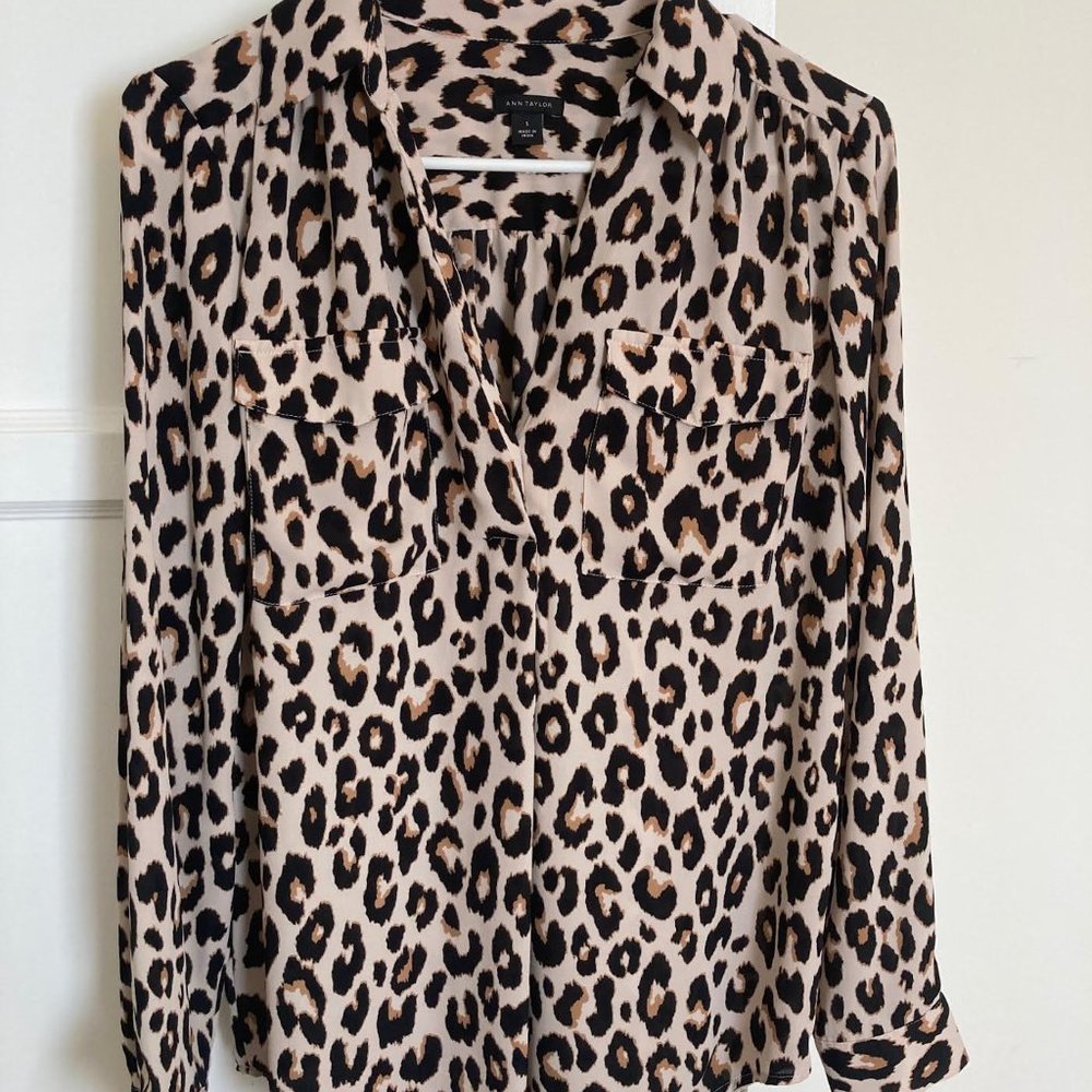 Ann Taylor - leopard button down blouse [Small]